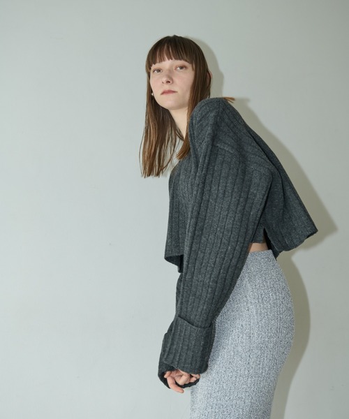 AIC.(エーアイシー)の「ロールアップワイドリブショートニット(ニット/セーター・レディース・ブラウン/チャコールグレー/ホワイト系・FREE)」の7枚目の写真