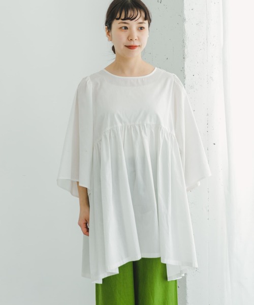 ITEMS URBANRESEARCH(アイテムズ アーバンリサーチ)の「ボリュームギャザーチュニック(シャツ/ブラウス・レディース・ホワイト/ブラック・FREE)」の8枚目の写真