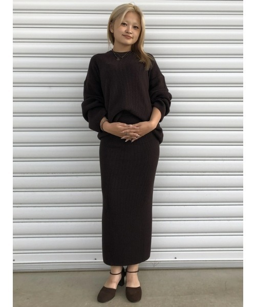 GAP(ギャップ)の「CashSoft カシミヤタッチ リブ マキシニットスカート(スカート・レディース・ブラウン/レッド/ブラック・XS/S/M/L/XL/XXS)」の19枚目の写真