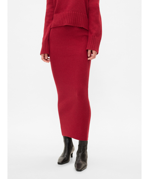 GAP(ギャップ)の「CashSoft カシミヤタッチ リブ マキシニットスカート(スカート・レディース・ブラウン/レッド/ブラック・XS/S/M/L/XL/XXS)」の12枚目の写真