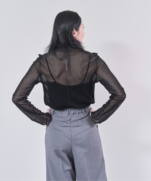 DOLLUPOOPS（ドールアップウップス）の「ベロアメッシュボトルネックトップス（その他トップス・レディース・ホワイト/ブラック・38）」の4枚目の写真