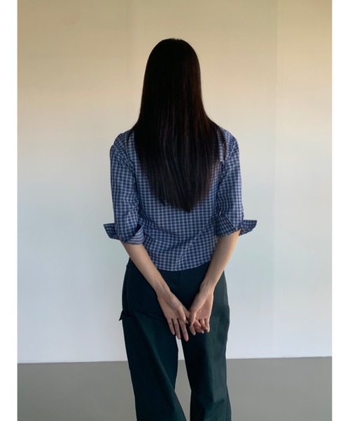 Didot.showroom(ディドット ショールーム)の「ラウンドヘムスリムシャツ(シャツ/ブラウス・レディース・ネイビー/ホワイト・FREE)」の8枚目の写真