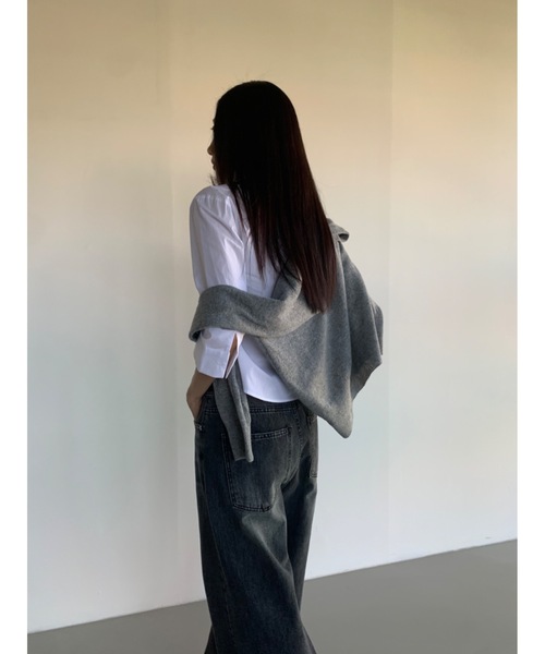Didot.showroom(ディドット ショールーム)の「ラウンドヘムスリムシャツ(シャツ/ブラウス・レディース・ネイビー/ホワイト・FREE)」の18枚目の写真