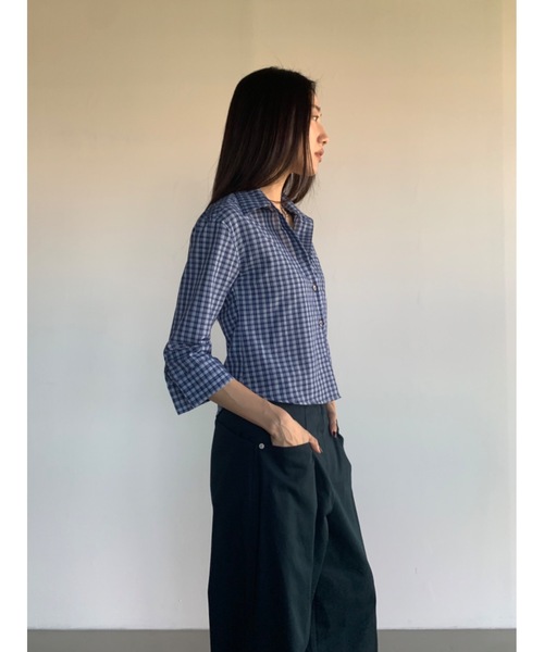 Didot.showroom(ディドット ショールーム)の「ラウンドヘムスリムシャツ(シャツ/ブラウス・レディース・ネイビー/ホワイト・FREE)」の6枚目の写真