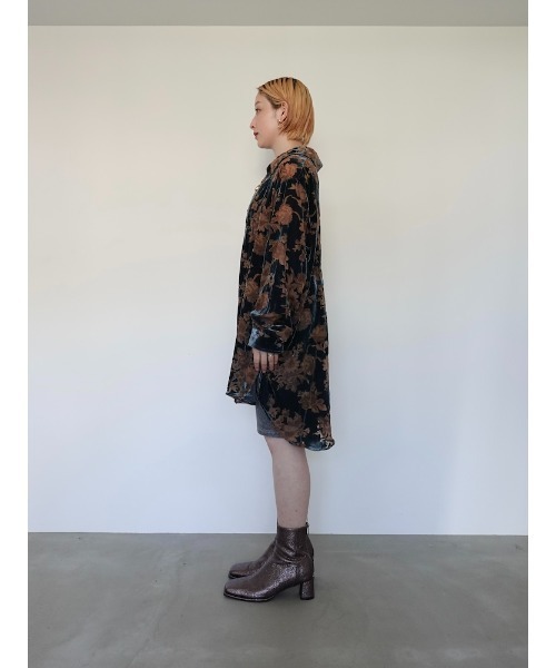 新品未使用　VELVET OVERシャツ　ブラック　ベルベットシャツ sahara（サハラ）の「Velvet Over Shirt/ベルベットオーバー