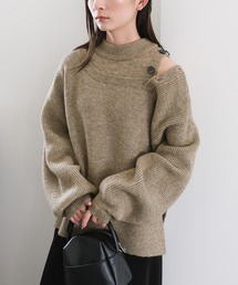 ショルダーボタンサイドスリットニット