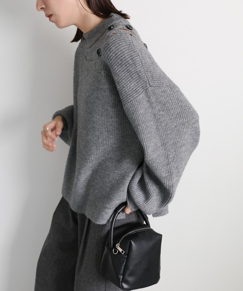 セール】ショルダーボタンサイドスリットニット（ニット/セーター