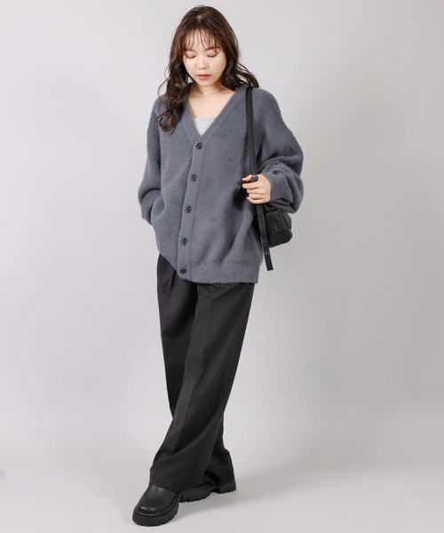 SPINNS（スピンズ）の「大人カジュアル＆モード/ふわふわシャギーニットカーディガン（カーディガン/ボレロ・メンズ・チャコール/ブラウン/ブラック/ブルー/グレー・ONESIZE）」の10枚目の写真