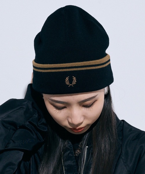 FRED PERRY(フレッドペリー)の「【FRED PERRY】TWIN TIPPED MERINO WOOL BEANIE フレッドペリー ティップライン ロゴ刺繍 ニットキャップ ビーニー C9150(ニットキャップ/ビーニー・レディース・ブラック/ネイビー/グレイッシュブルー・FREE)」の1枚目の写真