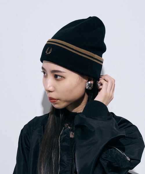 FRED PERRY(フレッドペリー)の「【FRED PERRY】TWIN TIPPED MERINO WOOL BEANIE フレッドペリー ティップライン ロゴ刺繍 ニットキャップ ビーニー C9150(ニットキャップ/ビーニー・レディース・ブラック/ネイビー/グレイッシュブルー・FREE)」の8枚目の写真