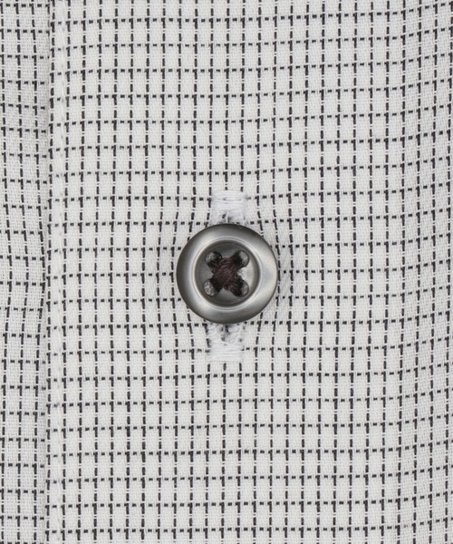 TOKYO SHIRTS（トウキョウシャツ）の「超形態安定ノーアイロン ホリゾンタルワイド 長袖ビジネスワイシャツ（ビジネスシャツ・メンズ・グレー・首回り39cm-裄丈84cm/首回り41cm-裄丈82cm/首回り41cm-裄丈86cm/首回り43cm-裄丈86cm/首回り39cm-裄丈80cm/首回り43cm-裄丈82cm/首回り42cm-裄丈86cm/首回り42cm-裄丈82cm/首回り37cm-裄丈84cm/首回り37cm-裄丈80cm）」の4枚目の写真