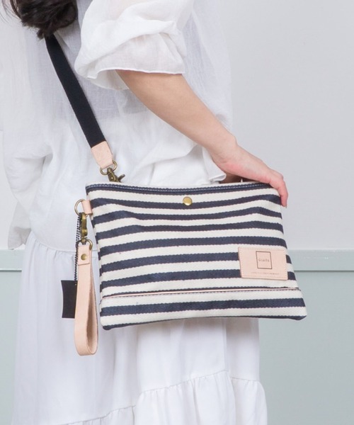 GUAPA(グアパ)の「【GUAPA】サコッシュ ショルダーバッグ クラッチバッグ ストライプ 2WAY(ショルダーバッグ・レディース・ネイビー/ベージュ/ブルー・FREE)」の1枚目の写真