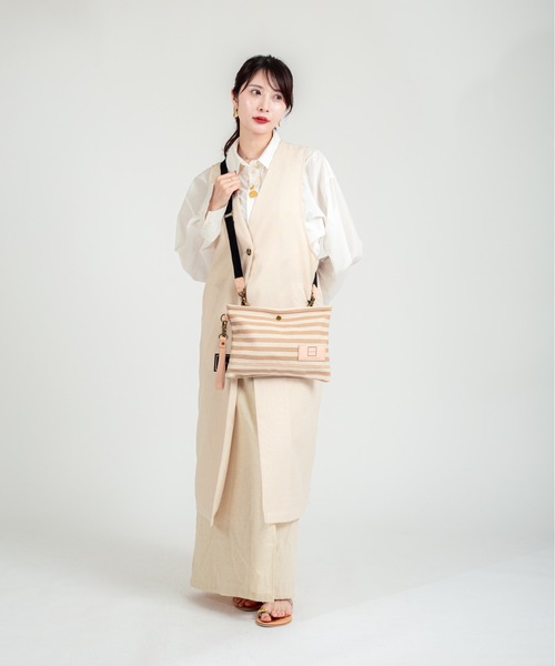 GUAPA(グアパ)の「【GUAPA】サコッシュ ショルダーバッグ クラッチバッグ ストライプ 2WAY(ショルダーバッグ・レディース・ネイビー/ベージュ/ブルー・FREE)」の13枚目の写真