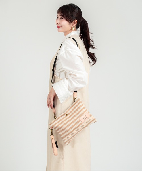 GUAPA(グアパ)の「【GUAPA】サコッシュ ショルダーバッグ クラッチバッグ ストライプ 2WAY(ショルダーバッグ・レディース・ネイビー/ベージュ/ブルー・FREE)」の11枚目の写真