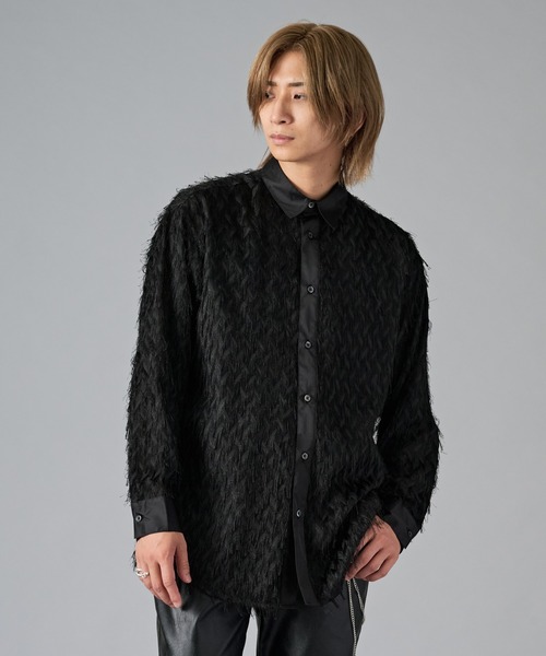 REGIEVO（レジエボ）の「【REGIEVO】シャギーフェザー / フリンジシャツ（シャツ/ブラウス・メンズ・オフホワイト/ブラック・LARGE/MEDIUM）」の8枚目の写真
