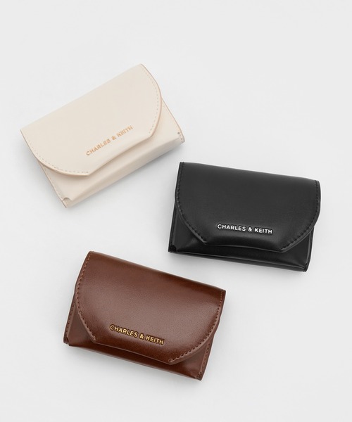 CHARLES & KEITH（チャールズ & キース）の「Enola エノラ フロントフラップウォレット（財布・レディース・ダークブラウン/クリーム/スミクロ・XXS）」の10枚目の写真