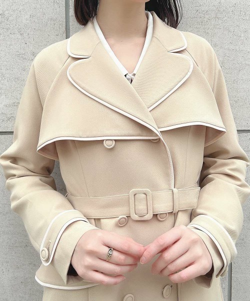 an another angelus（アンアナザーアンジェラス）の「パイピング使いトレンチコート/fint　フィント（トレンチコート・レディース・アイボリー/ライトベージュ/ピンクベージュ・FREE）」の6枚目の写真