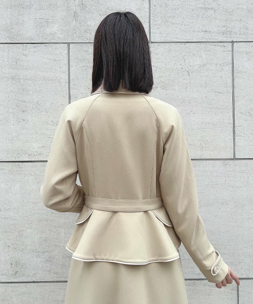 an another angelus（アンアナザーアンジェラス）の「パイピング使いトレンチコート/fint　フィント（トレンチコート・レディース・アイボリー/ライトベージュ/ピンクベージュ・FREE）」の7枚目の写真