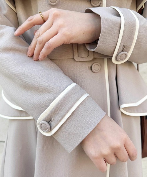 an another angelus（アンアナザーアンジェラス）の「パイピング使いトレンチコート/fint　フィント（トレンチコート・レディース・アイボリー/ライトベージュ/ピンクベージュ・FREE）」の21枚目の写真