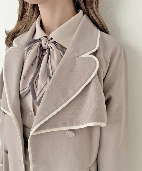 an another angelus（アンアナザーアンジェラス）の「パイピング使いトレンチコート/fint　フィント（トレンチコート・レディース・アイボリー/ライトベージュ/ピンクベージュ・FREE）」の22枚目の写真