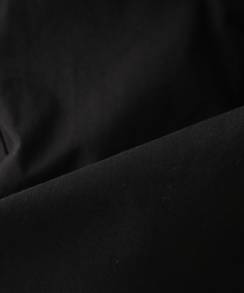 C.P. COMPANY(シーピーカンパニー)の「【C.P. Company / シーピーカンパニー】MICROREPS BOXY CARGO LENS PANTS(カーゴパンツ・メンズ・ブラック/グリーン・44/46/48)」の9枚目の写真