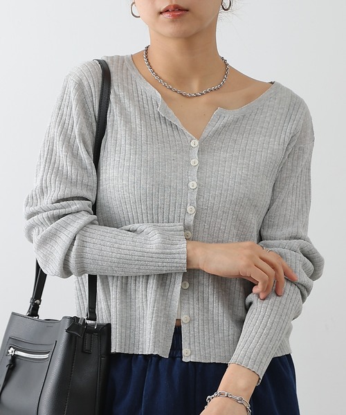 COLONY 2139（コロニートゥーワンスリーナイン）の「シアーリブカーディガン（カーディガン/ボレロ・レディース・レッド/グレー/ブラック/ベージュ/ブラウン/ピンク/ミント/イエロー/オレンジ・FREE）」の2枚目の写真