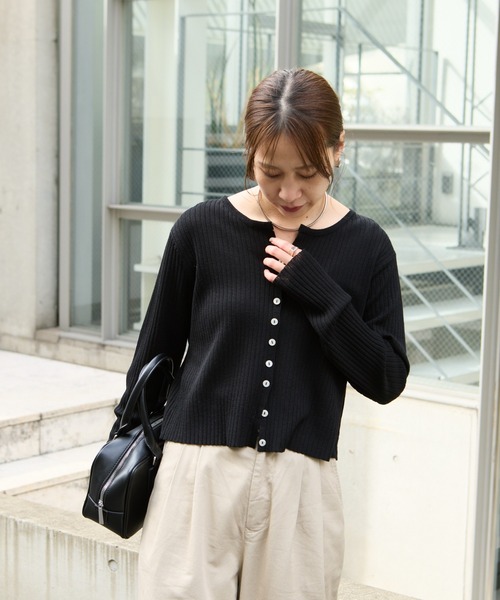 COLONY 2139（コロニートゥーワンスリーナイン）の「シアーリブカーディガン（カーディガン/ボレロ・レディース・レッド/グレー/ブラック/ベージュ/ブラウン/ピンク/ミント/イエロー/オレンジ・FREE）」の21枚目の写真