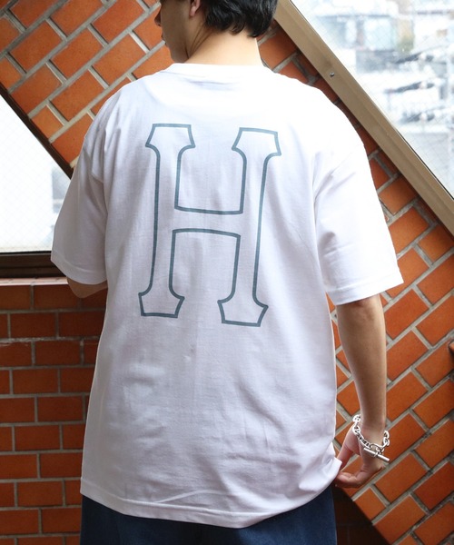 HUF(ハフ)の「HUF ロゴ半袖シャツ(Tシャツ/カットソー・メンズ・ホワイト系2/ホワイト系1/ブラック系1/ブラック系2・X-LARGE/MEDIUM/LARGE)」の3枚目の写真