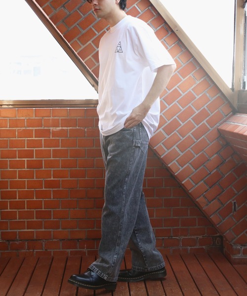 HUF(ハフ)の「HUF ロゴ半袖シャツ(Tシャツ/カットソー・メンズ・ホワイト系2/ホワイト系1/ブラック系1/ブラック系2・X-LARGE/MEDIUM/LARGE)」の9枚目の写真