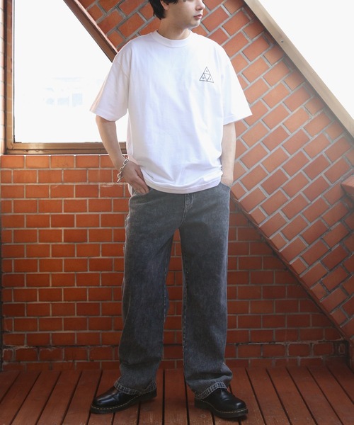 HUF(ハフ)の「HUF ロゴ半袖シャツ(Tシャツ/カットソー・メンズ・ホワイト系2/ホワイト系1/ブラック系1/ブラック系2・X-LARGE/MEDIUM/LARGE)」の11枚目の写真