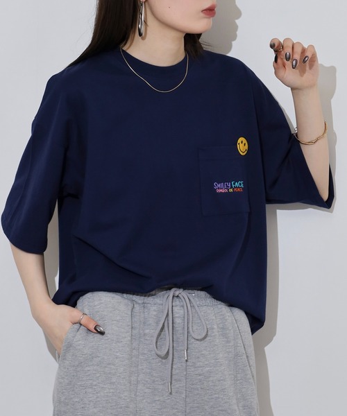 FUNALIVE（ファンアライブ）の「SMILEY FACEオーバーサイズ  ヘビーウエイト半袖Tシャツ（Tシャツ/カットソー・メンズ・ミント/ネイビー/ブラック/スミクロ/ホワイト/レモンイエロー/ダークグリーン/オフホワイト・M/L/LL）」の18枚目の写真