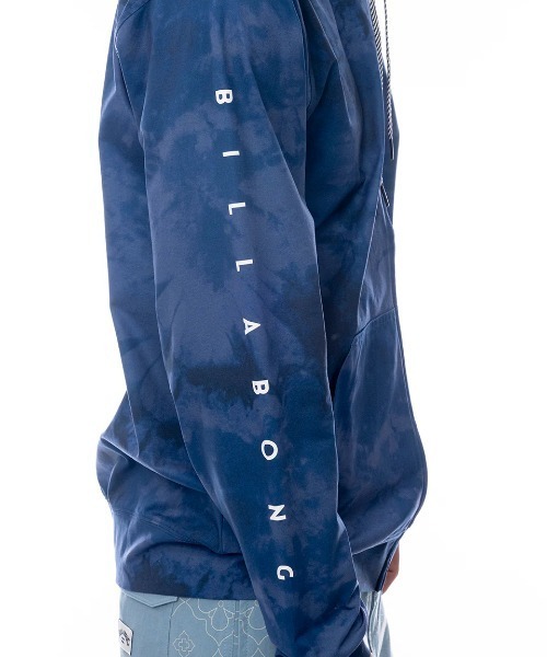 BILLABONG（ビラボン）の「BILLABONG メンズ SURF FLEX ZIP ジップラッシュガード 【2025年春夏モデル】/ビラボン袖ロゴジップアップラッシュガード（水着）（ラッシュガード・メンズ・スミクロ/インディゴブルー・MEDIUM/X-LARGE/LARGE）」の11枚目の写真