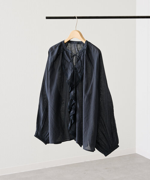 mystic(ミスティック)の「FANAKA ruffle blouse(シャツ/ブラウス・レディース・ホワイト/ブラック・FREE)」の2枚目の写真