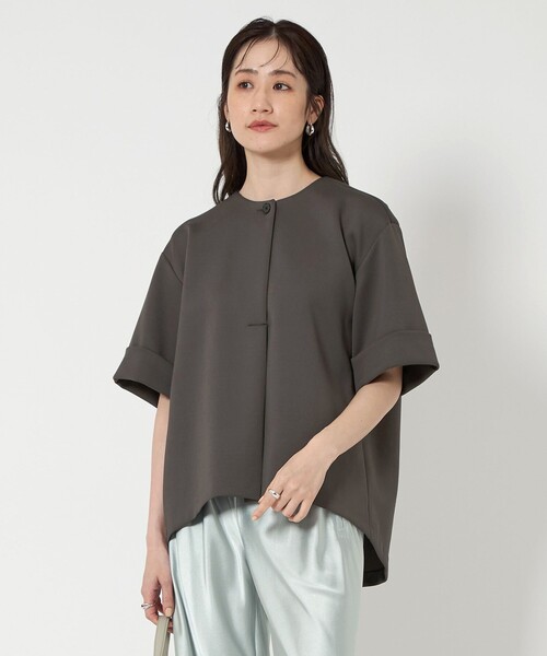 UNITED ARROWS(ユナイテッドアローズ)の「LIGHT SPONGY ブラウス(シャツ/ブラウス・レディース・オフホワイト/ブラック/ダークグレー・FREE)」の3枚目の写真