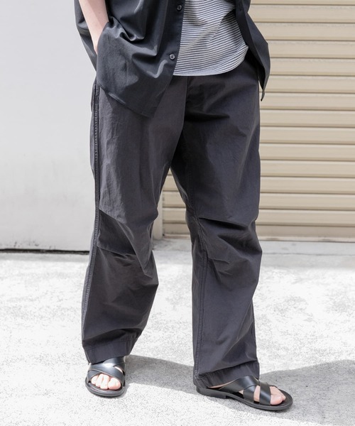 FORK&SPOON（フォークアンドスプーン）の「FORK&SPOON　コットンタイプライターニータックパンツ（その他パンツ・メンズ・ブラック/カーキ・4/5）」の18枚目の写真