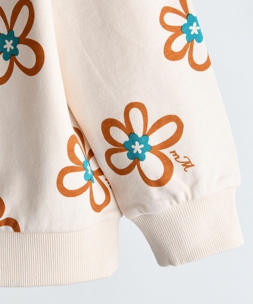 moimoln（モイモルン）の「ダイアナフラワーカラートップス（Tシャツ/カットソー・キッズ・ライトベージュ・100cm/110cm/120cm/130cm/140cm）」の4枚目の写真