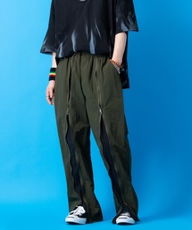 a.p.o.v.（エーピーオービー）の「a.p.o.v. フロントダブルジップツートーンナイロンパンツ（その他パンツ）」