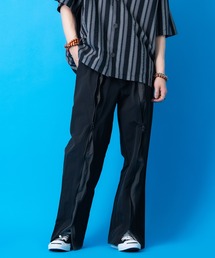 a.p.o.v.（エーピーオービー）の「a.p.o.v. フロントダブルジップツートーンナイロンパンツ（その他パンツ）」