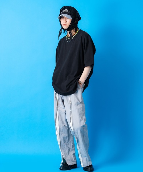 a.p.o.v.(エーピーオービー)の「a.p.o.v. フロントダブルジップツートーンナイロンパンツ(その他パンツ・メンズ・ベージュ/ブラック/カーキ/グレー/チャコール・M)」の9枚目の写真