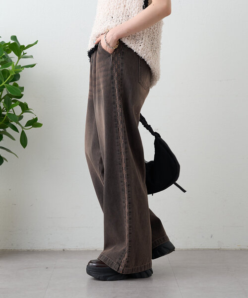 w closet（ダブルクローゼット）の「【2サイズ展開】サイドラインジャガードデニムパンツ（デニムパンツ・レディース・ブルー/ブラウン・0/1）」の6枚目の写真