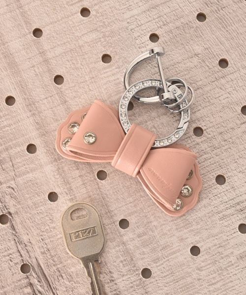 TONE SELECT GOODS（トーンセレクトグッズ）の「【float】リボン シルバーリング ラインストーン キーリング/キーケース【6色展開】（キーケース/キーアクセサリー・レディース・モスグリーン/ブルーグレー/オフホワイト/レッド/ブラック/ライトピンク・FREE）」の5枚目の写真