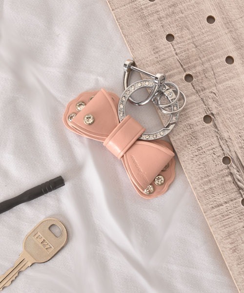 TONE SELECT GOODS（トーンセレクトグッズ）の「【float】リボン シルバーリング ラインストーン キーリング/キーケース【6色展開】（キーケース/キーアクセサリー・レディース・モスグリーン/ブルーグレー/オフホワイト/レッド/ブラック/ライトピンク・FREE）」の20枚目の写真