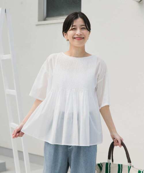 URBAN RESEARCH DOORS（アーバンリサーチドアーズ）の「『UR TECH』ボイルピンタックブラウス（シャツ/ブラウス・レディース・ブラック/オフホワイト/ライトカーキ・MEDIUM）」の5枚目の写真