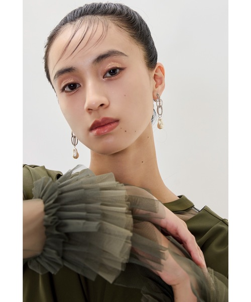 niana(ニアナ)の「フープチェーンイヤリング 両耳 パール ロング ゴールド シルバー 結婚式 二次会 同窓会 成人式 パーティー お呼ばれ オケージョン フォーマル(イヤリング・レディース・ゴールド/シルバー・FREE)」の13枚目の写真