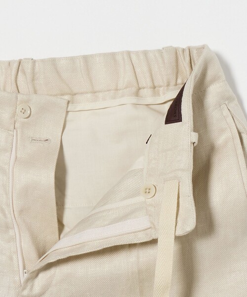 UNITED ARROWS(ユナイテッドアローズ)の「リネンツイル リラックステーパード イージースラックス(その他パンツ・メンズ・ナチュラル/ブラック・50/48/46/44)」の18枚目の写真