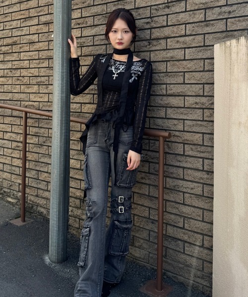 ZIPPER CLUB（ZIPPER CLUB ジッパークラブ）の「vintage design frill knit（ニット/セーター・レディース・ブラック/ホワイト・SMALL/MEDIUM/LARGE）」の7枚目の写真