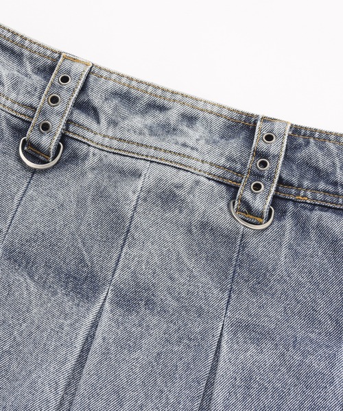 X-girl（エックスガール）の「BOX PLEAT DENIM MINI SKIRT（デニムスカート・レディース・ブラック/ライトインディゴブルー・S/M）」の4枚目の写真