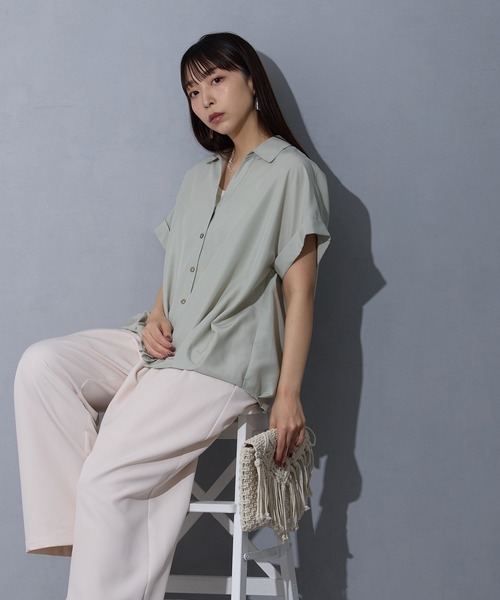 NICOLE white(ニコルホワイト)の「裾タックブラウス(シャツ/ブラウス・レディース・ブラック/オフホワイト/グリーン/サックスブルー系/ブルー系・FREE)」の18枚目の写真