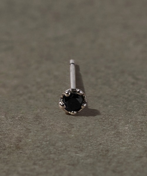 JUPITER(ジュピター)の「【K18】ブラック一粒ダイヤピアス/片耳/金属アレルギー対応<動画あり>(ピアス(片耳用)・レディース・ゴールド/プラチナム・FREE)」の2枚目の写真
