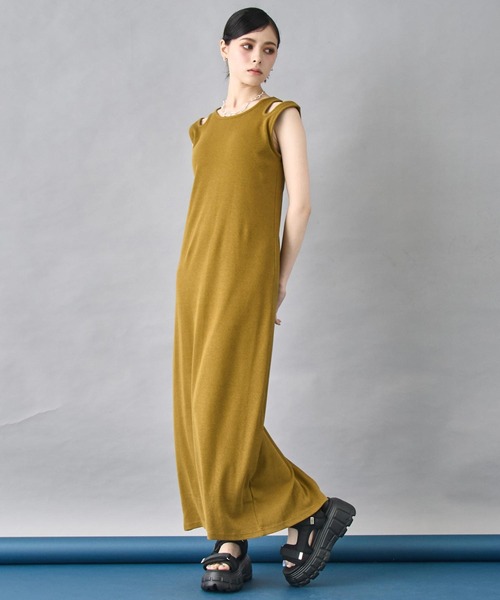 ANAP（アナップ）の「カップ付き レイヤード風 デザイン リブ ワンピース（ワンピース・レディース・ネイビー/ブラック/マスタード・FREE）」の3枚目の写真